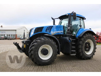 Farm tractor NEW HOLLAND T8