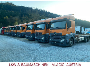 Container transporter/ Swap body truck MERCEDES-BENZ