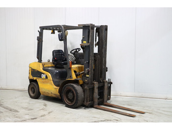 Diesel forklift CATERPILLAR DP