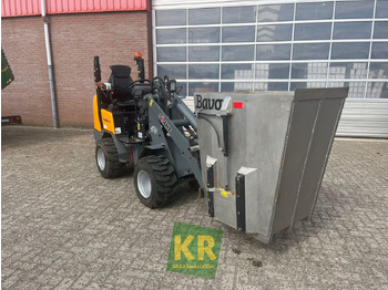 Compact loader GIANT
