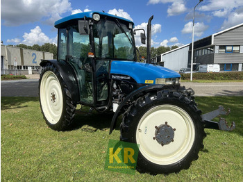 Farm tractor NEW HOLLAND