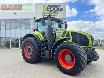 Farm tractor CLAAS Axion 960