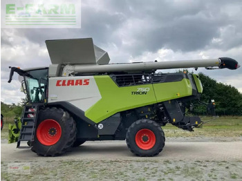 Combine harvester CLAAS