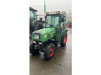 Farm tractor FENDT