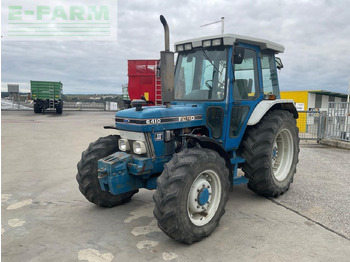 Farm tractor FORD