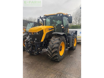 Farm tractor JCB Fastrac 4220