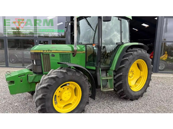 Farm tractor JOHN DEERE 6400