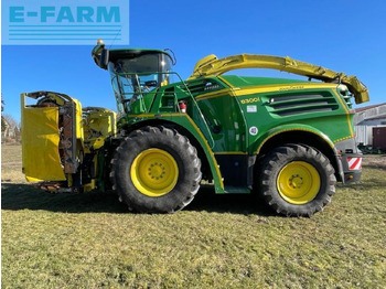 Forage harvester John Deere 8300: picture 2