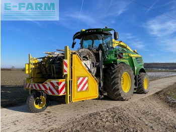 Forage harvester JOHN DEERE 8700