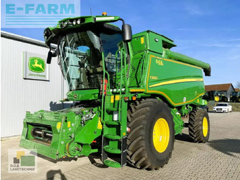 Combine harvester JOHN DEERE T560
