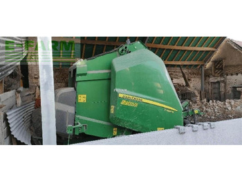 Square baler JOHN DEERE