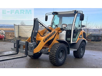 Mini excavator LIEBHERR L 506