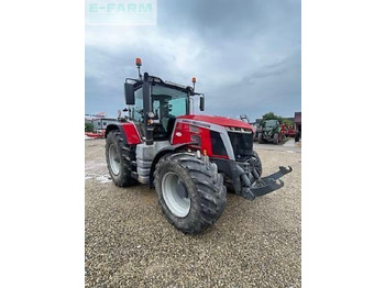 Farm tractor MASSEY FERGUSON