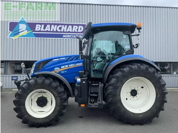 Farm tractor NEW HOLLAND T6
