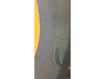 Tire Pirelli 480/70R24 Reifen: picture 5