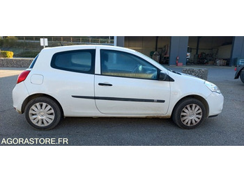 Car RENAULT