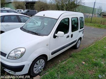 Car RENAULT