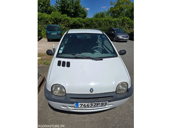 Car RENAULT