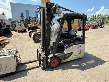 Electric forklift LINDE E16