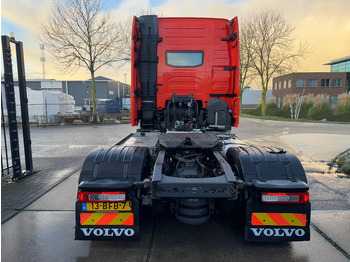 Tractor unit Volvo FH FH420: picture 5