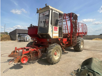 Beet harvester DEWULF