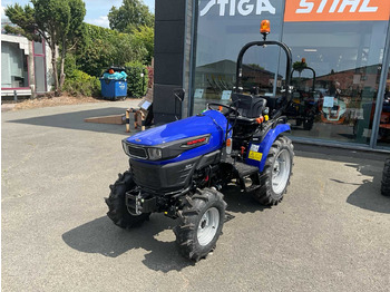 Compact tractor