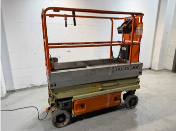 Aerial platform JLG