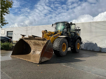 Wheel loader KOMATSU WA475