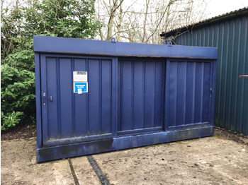 Storage tank