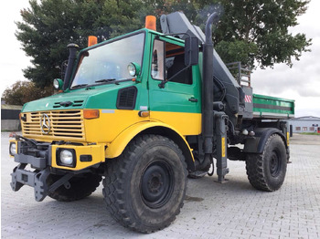Truck UNIMOG U1300