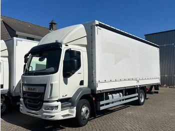 Curtainsider truck DAF LF 260