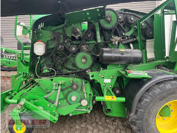 Round baler John Deere C441 R: picture 4