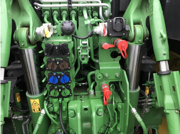 Leasing of John Deere 6215R John Deere 6215R: picture 5 Leasing of John Deere 6215R John Deere 6215R: picture 5