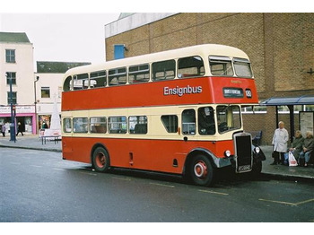 Double-decker bus 1965 Leyland Titan PD2 double decker bus: picture 3