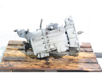 Gearbox RENAULT Midlum