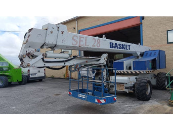 Telescopic boom