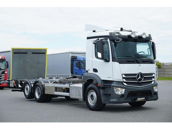 Container transporter/ Swap body truck MERCEDES-BENZ Antos