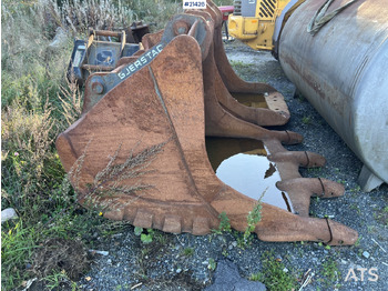 Excavator bucket