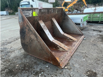 Excavator bucket