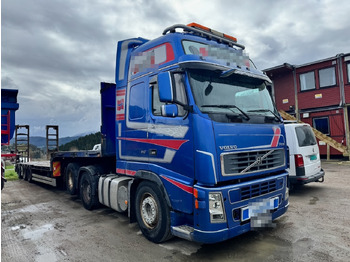 Tractor unit VOLVO FH16