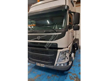 Tractor unit VOLVO FM11