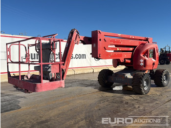 Articulated boom JLG