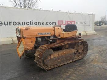 Farm tractor Universal 640 SM: picture 1