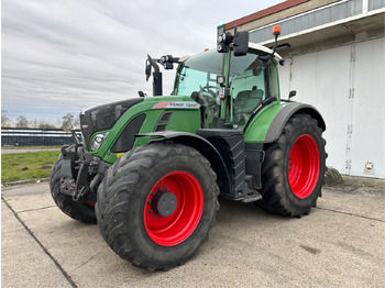 Farm tractor FENDT 724 Vario