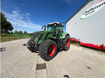 Farm tractor FENDT 828 Vario
