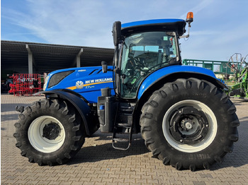 Farm tractor NEW HOLLAND T7.270