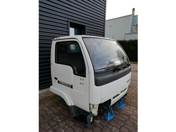 Cab and interior for Truck Nissan CABSTAR (1996-2006): picture 3