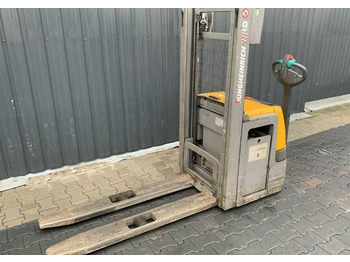 Stacker JUNGHEINRICH EJC