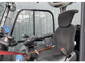 Electric forklift STILL RX60