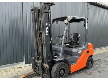 Diesel forklift TOYOTA FGF 25